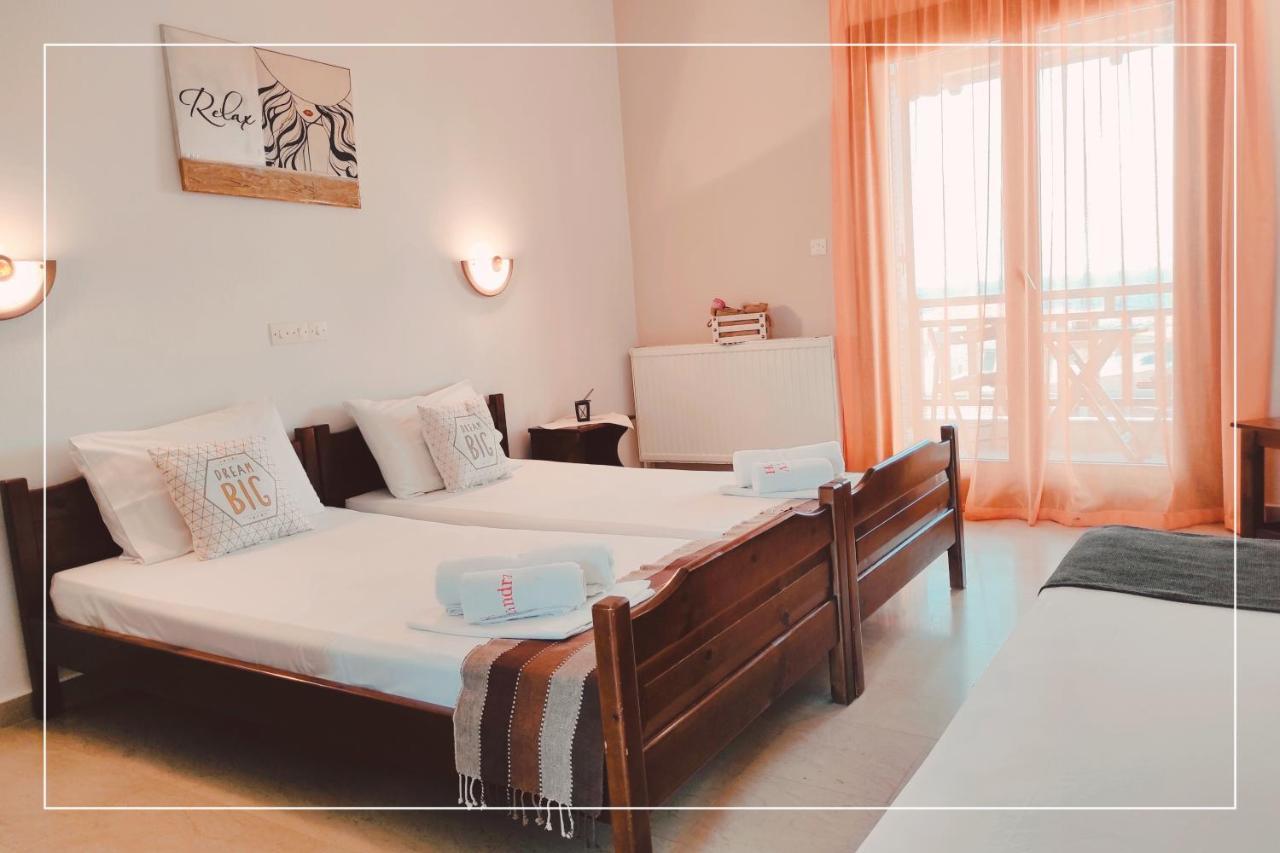 Hotel Alexandra เนอาโรดา ภายนอก รูปภาพ
